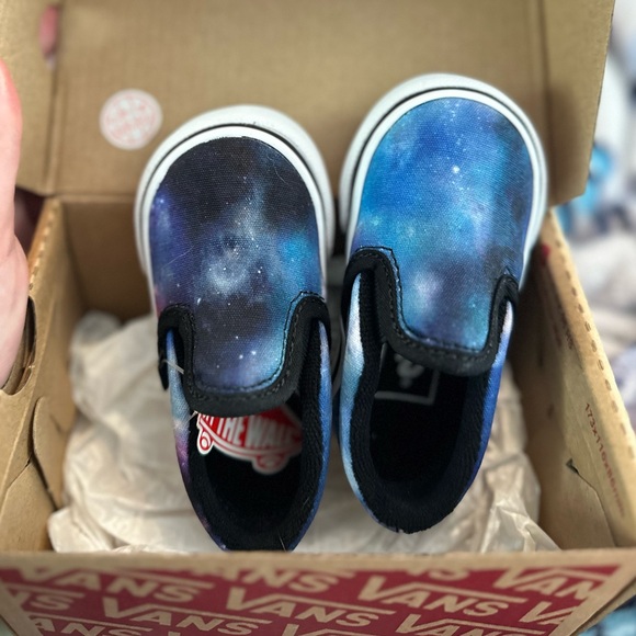 GALAXY Vans Classic Slip on Shoes - Picture 9 of 9